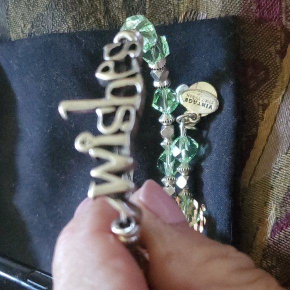 Alex ani Disney wishes wrapped bagged boxed gorgeous beaded green silver 😍 - Picture 2 of 6